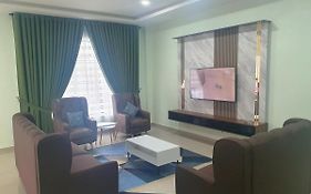 Rr Homestay